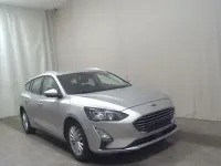 Usado Ford Focus Titanium 125 CV (91 kW) 2021 Plateado Berlina