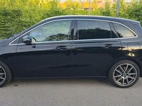 Gebraucht Mercedes B200 Progressive 150 PS (110 kW) 2019 Schwarz Kleinwagen