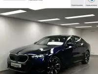 Gebraucht BMW 520 M Sport 208 PS (152 kW) 2025 Bmw individual tansanitblau Limousine