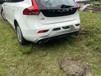Gebraucht Volvo V40 150 PS (110 kW) 2012 Weiß Kleinwagen