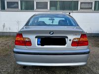 Gebraucht BMW 318 143 PS (105 kW) 2002 Silber Limousine