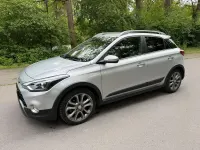 Gebraucht Hyundai i20 Active 101 PS (74 kW) 2018 Silber Kleinwagen