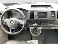 Gebraucht VW Transporter 150 PS (110 kW) 2018 Indiumgrau metallic Van