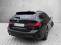 Gebraucht BMW 330 Performance 265 PS (194 kW) 2019 Saphirschwarz Kombi