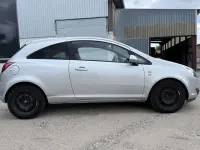 Gebraucht Opel Corsa Selection 69 PS (50 kW) 2010 Silber Kleinwagen