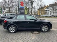 Gebraucht Audi Q3 Basis 150 PS (110 kW) 2022 Schwarz SUV