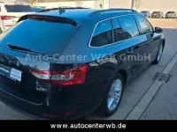 Gebraucht Skoda Superb Ambition 200 PS (147 kW) 2023 Schwarzmagic perleffekt Kombi