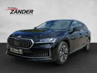 Neu Skoda Superb Selection 193 PS (141 kW) 2026 Ebony schwarz Kombi