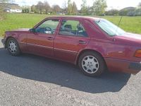 Gebraucht Mercedes E500 326 PS (239 kW) 1992 Rot Limousine