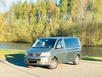 Usado VW Caravelle 131 CV (96 kW) 2005 Verde Van