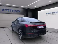 Gebraucht Audi Q8 Sportback e-tron S-Line 300 kW (408 PS) 2024 Mythosschwarz metallic SUV