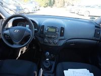 Gebraucht Hyundai i30 Classic 109 PS (80 kW) 2011 Grau Limousine