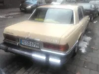 Gebraucht Mercedes 300 140 PS (102 kW) 1979 Gelb Limousine
