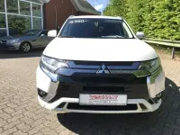 Gebraucht Mitsubishi Outlander P-HEV Basis 224 PS (164 kW) 2020 Perlmuttweiß SUV