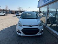 Gebraucht Hyundai i10 Edition 87 PS (63 kW) 2014 Pure white Kleinwagen