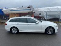 Gebraucht BMW 520 190 PS (139 kW) 2017 Weiß Kombi