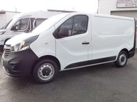 Gebraucht Opel Vivaro 121 PS (88 kW) 2019 Weiß Van / Kleinbus