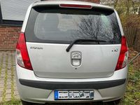Gebraucht Hyundai i10 67 PS (49 kW) 2009 Silber Kleinwagen