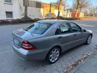 Gebraucht Mercedes C200 163 PS (119 kW) 2004 Cubanitsilber  metallic Limousine