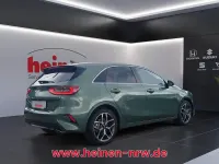 Usata Kia Ceed Platinum Edition 140 CV (102 kW) 2025 Verde Utilitaria