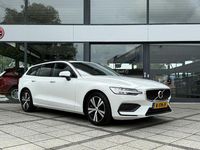 Gebraucht Volvo V60 Momentum 163 PS (119 kW) 2021 Weiß Kombi