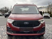 Gebraucht Ford Tourneo Titanium 122 PS (89 kW) 2025 Rot Van / Kleinbus