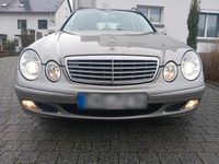 Gebraucht Mercedes E220 150 PS (110 kW) 2005 Andere farben Kombi