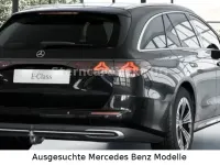Gebraucht Mercedes E200 Avantgarde 204 PS (150 kW) 2025 Schwarz Limousine