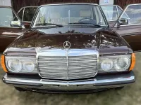Gebraucht Mercedes E230 136 PS (100 kW) 1980 Braun Limousine