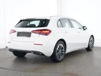 Gebraucht Mercedes A180 Advanced 136 PS (100 kW) 2025 Unilack polarweiß Limousine