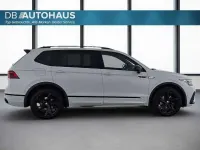 Gebraucht VW Tiguan Allspace R-line 190 PS (139 kW) 2023 Weiß SUV
