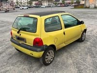 Gebraucht Renault Twingo 58 PS (42 kW) 2001 Gelb Kleinwagen
