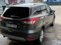 Gebraucht Ford Kuga Titanium 150 PS (110 kW) 2016 Grau SUV