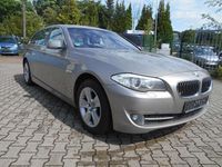 Gebraucht BMW 520 184 PS (135 kW) 2011 Silber Kombi