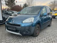 Gebraucht Peugeot Partner Tepee Active 92 PS (67 kW) 2013 Blau Van / Kleinbus