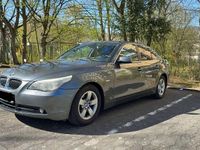 Gebraucht BMW 523 177 PS (130 kW) 2007 Grau Limousine