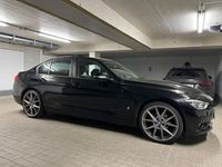 Gebraucht BMW 330e Advantage 252 PS (185 kW) 2017 Schwarz Limousine