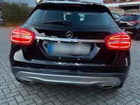 Gebraucht Mercedes GLA200 136 PS (100 kW) 2014 Schwarz SUV