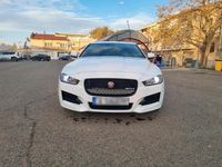 Gebraucht Jaguar XE R 180 PS (132 kW) 2017 Weiß Limousine