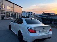 Gebraucht BMW 530 320 PS (235 kW) 2005 Weiß Limousine