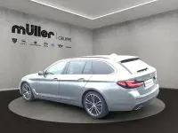 Gebraucht BMW 530 Efficient Dynamics 286 PS (210 kW) 2023 Grau Kombi