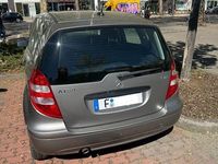 Gebraucht Mercedes A180 Elegance 109 PS (80 kW) 2007 Grau Van / Kleinbus