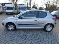Gebraucht Peugeot 206 60 PS (44 kW) 2001 Silber Kleinwagen