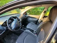 Gebraucht Peugeot 206 75 PS (55 kW) 2010 Schwarz Limousine