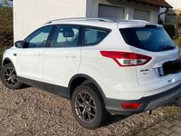 Gebraucht Ford Kuga Individual 150 PS (110 kW) 2014 Weiß SUV