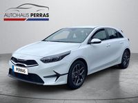 Neu Kia Ceed Spirit 140 PS (102 kW) 2025 Deluxeweiß metallic Kleinwagen