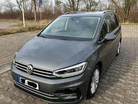 Gebraucht VW Touran Highline 150 PS (110 kW) 2018 Grau Van / Kleinbus