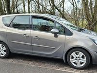 Gebraucht Opel Meriva Design Edition 140 PS (102 kW) 2011 Gold Van / Kleinbus
