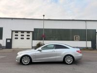 Gebraucht Mercedes E250 Elegance 204 PS (150 kW) 2011 Grau Coupé