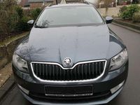 Gebraucht Skoda Octavia Style 150 PS (110 kW) 2017 Quarzgrau metallic Kombi